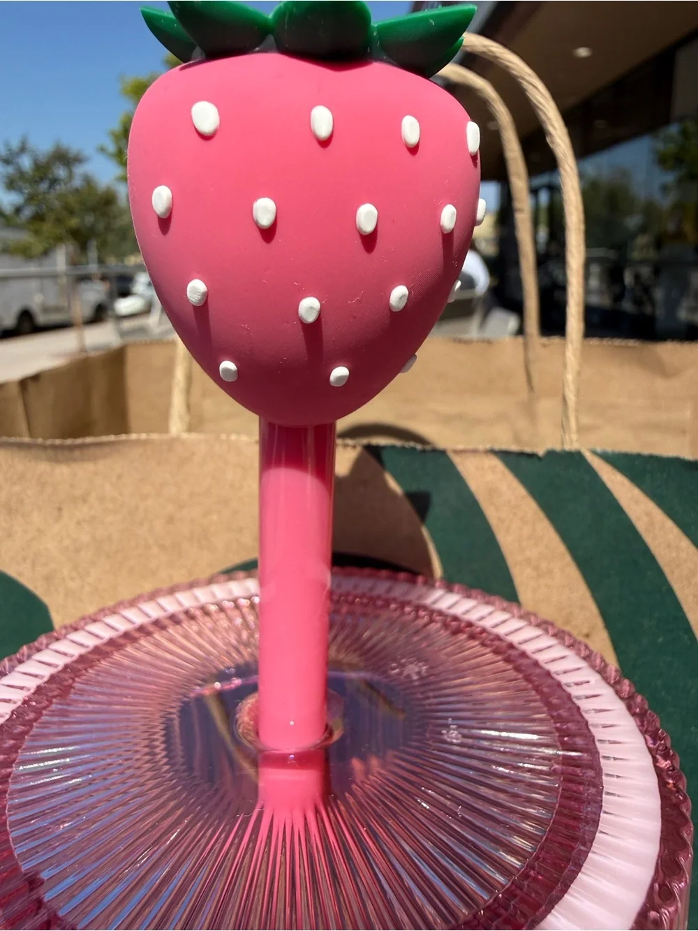 Starbucks PINK DRINK COLLECTION 2026 LIMITED Strawberry Topper 24oz Cup NWT
